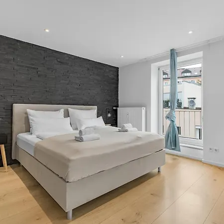 Prime - Fuer 6 - Neu & Modern