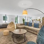 Prime - Fuer 6 - Neu & Modern