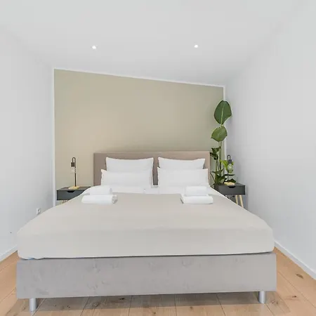 Apartment Prime - Fuer 6 - Neu & Modern Munich