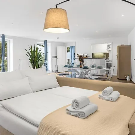 Prime - Fuer 6 - Neu & Modern Apartment